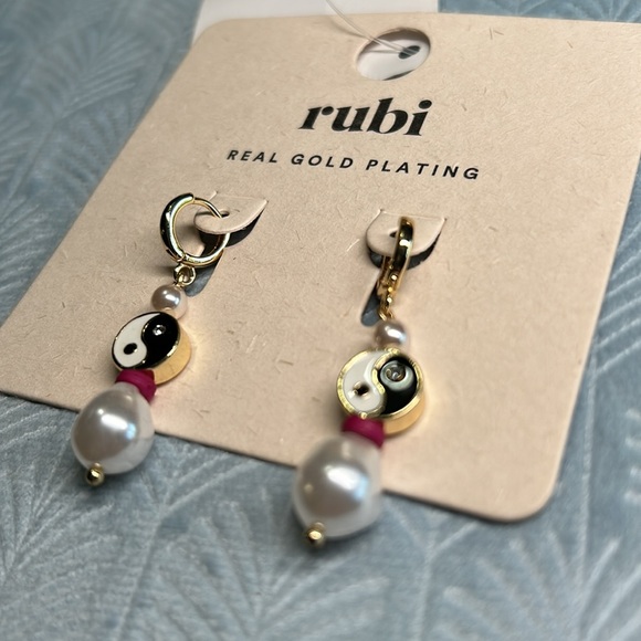 Real gold plating yin and yang earrings - Picture 8 of 8